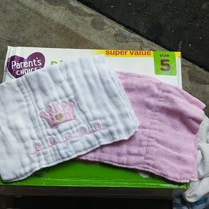 Gerber baby burp cloths (Free with bundle)